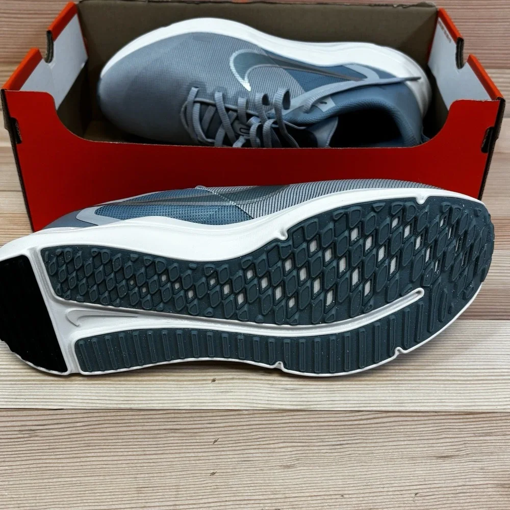 Nike Downshifter 12 Light Smoke Grey Photon Mens Sneaker Size 9.5 DD9293-004